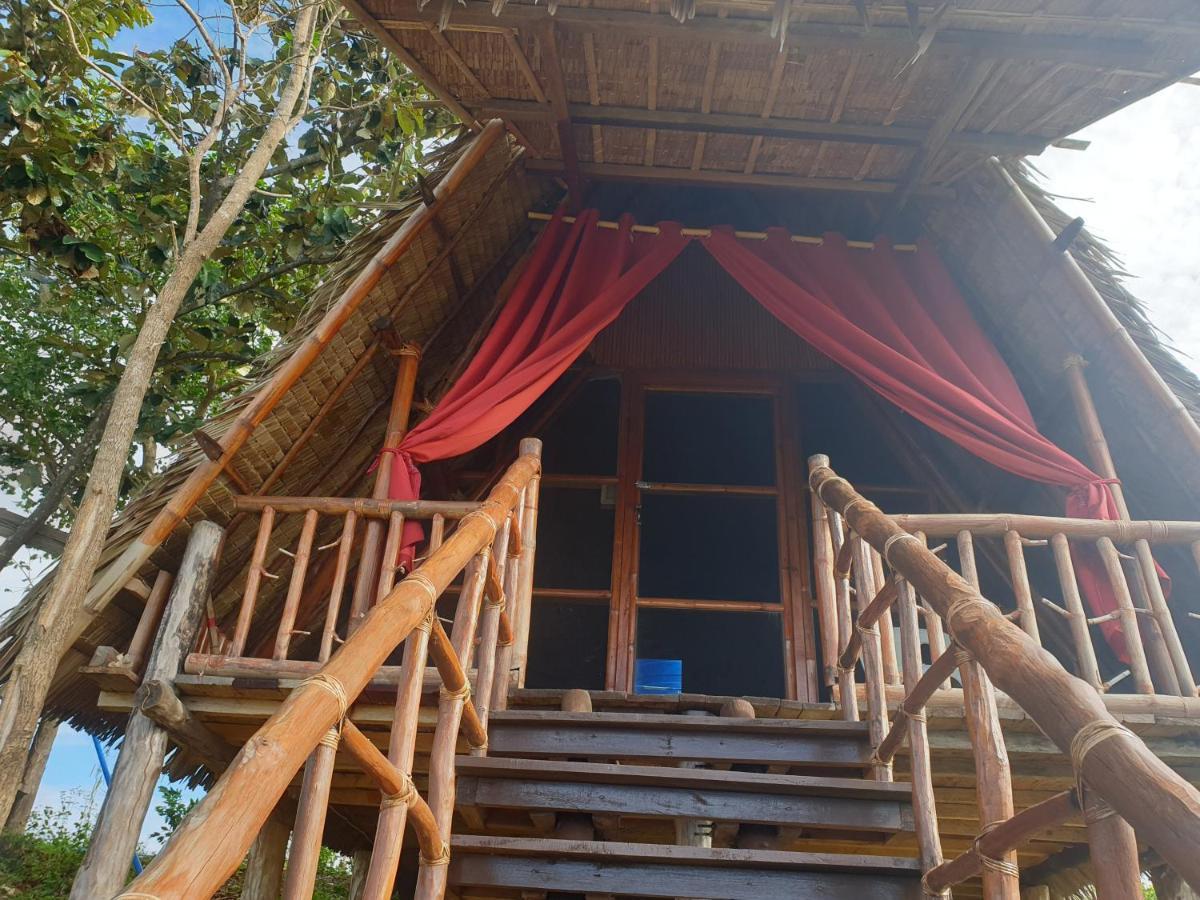 Miley Lodging Restobar New Busuanga Buitenkant foto